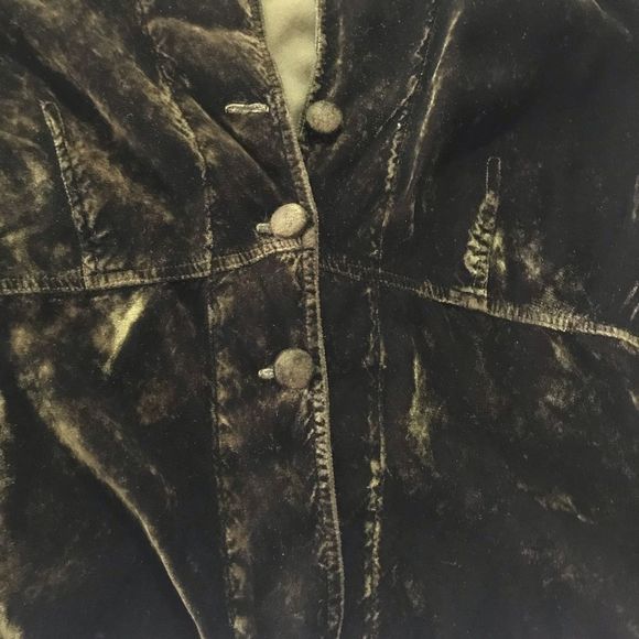 Cut Loose Velvet Blazer in Deep Olive - Picture 3 of 11